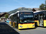 (256'091) - Kbli, Gstaad - BE 104'023/PID 12'071 - Mercedes am 12. Oktober 2023 beim Bahnhof Gstaad