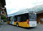 (251'172) - PostAuto Bern - BE 610'542/PID 11'686 - Mercedes am 8. Juni 2023 in Iseltwald, Dorfplatz