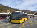 PostAuto Graubunden/718686/222137---postauto-graubuenden---gr (222'137) - PostAuto Graubnden - GR 159'302 - Mercedes am 20. Oktober 2020 beim Bahnhof Scuol-Tarasp