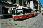 (041'530) - WV Winterthur - Nr. 154 - Mercedes Gelenktrolleybus am 19. Juni 2000 beim Hauptbahnhof Winterthur