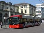 (159'423) - SW Winterthur - Nr. 122 - Hess/Hess Gelenktrolleybus am 19. Mrz 2015 beim Hauptbahnhof Winterthur