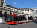 (176'775) - SW Winterthur - Nr. 112 - Hess/Hess Gelenktrolleybus am 28. November 2016 beim Hauptbahnhof Winterthur