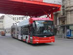(201'989) - SW Winterthur - Nr. 112 - Hess/Hess Gelenktrolleybus am 4. Mrz 2019 beim Hauptbahnhof Winterthur