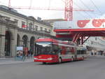 (214'462) - SW Winterthur - Nr. 176 - Solaris Gelenktrolleybus am 18. Februar 2020 beim Hauptbahnhof Winterthur
