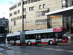 (243'010) - SW Winterthur - Nr. 177 - Solaris Gelenktrolleybus am 18. November 2022 beim Hauptbahnhof Winterthur