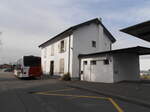 (233'905) - TPF Fribourg - Nr. 1060/FR 301'553 - Mercedes am 13. Mrz 2022 beim Bahnhof Domdidier
