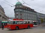 (166'309) - VB Biel - Nr. 21 - Berna/Hess Trolleybus am 24. Oktober 2015 in Biel, Zentralplatz
