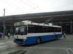 (142'965) - VBL Luzern - Nr. 259 - NAW/R&J-Hess Trolleybus am 5. Januar 2013 beim Bahnhof Luzern
