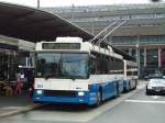 (145'674) - VBL Luzern - Nr. 264 - NAW/R&J-Hess Trolleybus am 8. Juli 2013 beim Bahnhof Luzern