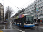 (169'478) - VBL Luzern - Nr. 214 - Hess/Hess Doppelgelenktrolleybus am 25. Mrz 2016 beim Bahnhof Luzern