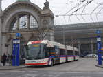 (177'448) - VBL Luzern - Nr. 238 - Hess/Hess Doppelgelenktrolleybus am 30. Dezember 2016 beim Bahnhof Luzern
