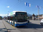 (179'455) - VBL Luzern - Nr. 221 - Hess/Hess Gelenktrolleybus am 10. April 2017 in Luzern, Bahnhofbrcke