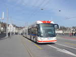 VBL Luzern/729193/223807---vbl-luzern---nr (223'807) - VBL Luzern - Nr. 403 - Hess/Hess Doppelgelenktrolleybus am 26. Februar 2021 in Luzern, Bahnhofbrcke