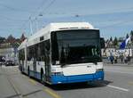 VBL Luzern/773592/234449---vbl-luzern---nr (234'449) - VBL Luzern - Nr. 201 - Hess/Hess Gelenktrolleybus am 11. April 2022 in Luzern, Bahnhofbrcke