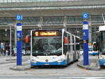(256'900) - VBL Luzern - Nr. 172/LU 249'623 - Mercedes am 10. November 2023 beim Bahnhof Luzern