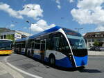 (234'941) - VMCV Clarens - Nr. 816 - Van Hool Gelenktrolleybus am 30. April 2022 beim Bahnhof Vevey