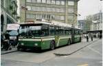 Bern/222182/037825---svb-bern---nr (037'825) - SVB Bern - Nr. 33 - FBW/Hess Gelenktrolleybus am 25. November 1999 beim Bahnhof Bern
