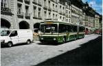 (042'028) - SVB Bern - Nr. 66 - Volvo/Hess Gelenktrolleybus am 18. Juli 2000 in Bern, Kramgasse