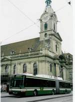 (051'630) - SVB Bern - Nr. 8 - NAW/Hess Gelenktrolleybus am 19. Januar 2002 beim Bahnhof Bern