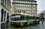 Bern/254372/065126---svb-bern---nr (065'126) - SVB Bern - Nr. 34 - FBW/Gangloff Gelenktrolleybus am 18. Januar 2004 beim Bahnhof Bern