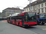 Bern/377679/137579---bernmobil-bern---nr (137'579) - Bernmobil, Bern - Nr. 4 - NAW/Hess Gelenktrolleybus am 9. Januar 2012 beim Bahnhof Bern