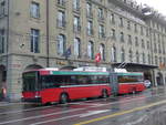 Bern/592862/187070---bernmobil-bern---nr (187'070) - Bernmobil, Bern - Nr. 12 - NAW/Hess Gelenktrolleybus am 18. Dezember 2017 beim Bahnhof Bern
