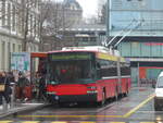 Bern/602760/188644---bernmobil-bern---nr (188'644) - Bernmobil, Bern - Nr. 13 - NAW/Hess Gelenktrolleybus am 15. Februar 2018 beim Bahnhof Bern