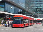 Bern/664398/206770---bernmobil-bern---nr (206'770) - Bernmobil, Bern - Nr. 50 - Hess/Hess Doppelgelenktrolleybus am 24. Juni 2019 beim Bahnhof Bern