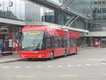 Bern/694904/215457---bernmobil-bern---nr (215'457) - Bernmobil, Bern - Nr. 36 - Hess/Hess Gelenktrolleybus am 22. Mrz 2020 beim Bahnhof Bern