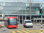 (215'615) - Bernmobil, Bern - Nr. 54 - Hess/Hess Doppelgelenktrolleybus am 27. Mrz 2020 beim Bahnhof Bern