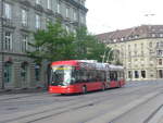 Bern/708770/219317---bernmobil-bern---nr (219'317) - Bernmobil, Bern - Nr. 26 - Hess/Hess Gelenktrolleybus am 2. August 2020 beim Bahnhof Bern