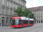 Bern/740276/226356---bernmobil-bern---nr (226'356) - Bernmobil, Bern - Nr. 33 - Hess/Hess Gelenktrolleybus am 11. Juli 2021 beim Bahnhof Bern