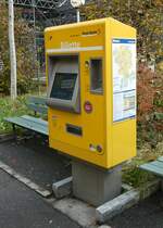 Bern/758512/229989---postauto-billetautomat-am-4-november (229'989) - PostAuto-Billetautomat am 4. November 2021 in Bern, Lindenhofspital