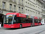 (248'238) - Bernmobil, Bern - Nr. 26 - Hess/Hess Gelenktrolleybus am 8. April 2023 beim Bahnhof Bern