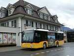 Frutigen/793051/241681---postauto-bern---be (241'681) - PostAuto Bern - BE 637'781 - Mercedes am 21. Oktober 2022 beim Bahnhof Frutigen