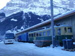 Grindelwald/873871/271256---hilrio-schoetz---lu (271'256) - Hilrio, Schtz - LU 180'801 - Volvo am 18. Januar 2025 beim Bahnhof Grindelwald Grund