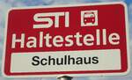 (136'757) - STI-Haltestellenschild - Heiligenschwendi, Schulhaus - am 20.