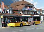(248'910) - PostAuto Bern - BE 836'434/PID 10'340 - Solaris (ex Nr. 581) am 19. April 2023 beim Bahnhof Interlaken Ost