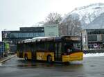 (257'450) - PostAuto Bern - BE 836'434/PID 10'340 - Solaris (ex Nr. 581) am 4. Dezember 2023 beim Bahnhof Interlaken Ost