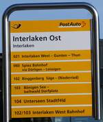(258'994) - PostAuto-Haltestellenschild - Interlaken, Interlaken Ost - am 29. Januar 2024
