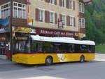 (180'751) - PostAuto Bern - BE 610'535 - Solaris am 24. Mai 2017 beim Bahnhof Lauterbrunnen