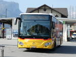 (246'792) - PostAuto Bern - BE 610'540/PID 11'404 - Mercedes am 2. Mrz 2023 beim Bahnhof Meiringen