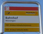 Munsingen/749219/201471---postautobus-plus-haltestellenschild---muensingen (201'471) - PostAuto/BUS Plus-Haltestellenschild - Mnsingen, Bahnhof - am 4. Februar 2019