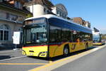 Spiez/899710/281087---postauto-bern---be (281'087) - PostAuto Bern - BE 871'367/PID 12'282 - eSolaris am 9. Oktober 2025 beim Bahnhof Spiez