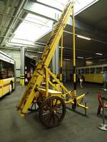 (145'121) - STI-Turmleiter am 16. Juni 2013 in Thun, Garage
