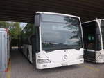 Kerzers/709010/219363---interbus-yverdon---nr (219'363) - Interbus, Yverdon - Nr. 213 - Mercedes (ex BVB Basel Nr. 791; ex Knecht, Windisch; ex AAGS Schwyz Nr. 84; ex VR La Chaux-de-Fonds Nr. 228) am 2. August 2020 in Kerzers, Murtenstrasse
