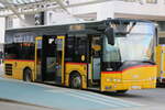 chur/873745/postauto-graubuenden---gr-81323pid-11708 PostAuto Graubnden - GR 81'323/PID 11'708 - Solaris am 15. Januar 2025 in Chur, Postautostation (Aufnahme: Martin Beyer)