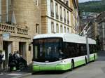 (249'575) - transN, La Chaux-de-Fonds - Nr. 146 - Hess/Hess Gelenktrolleybus (ex TN Neuchtel Nr. 146) am 5. Mai 2023 in Neuchtel, Place Pury
