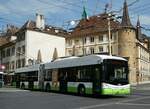 (249'603) - transN, La Chaux-de-Fonds - Nr. 131 - Hess/Hess Gelenktrolleybus (ex TN Neuchtel Nr. 131) am 5. Mai 2023 in Neuchtel, Place Pury