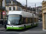 (258'926) - transN, La Chau-de-Fonds - Nr. 175/NE 209'175 - Hess/Hess Gelenktrolleybus am 26. Januar 2024 in Neuchtel, Place Pury
